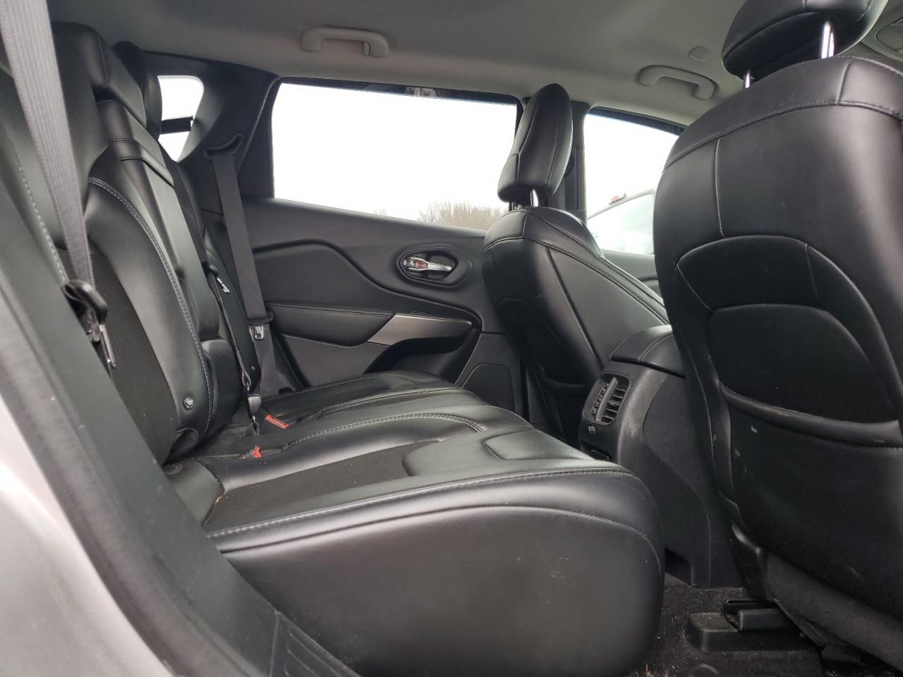 2019 Jeep Cherokee Latitude Plus VIN: 1C4PJMLN6KD117054 Lot: 90229945