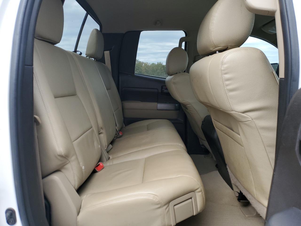 2010 Toyota Tundra Double Cab Sr5 VIN: 5TFRM5F17AX015418 Lot: 84034495