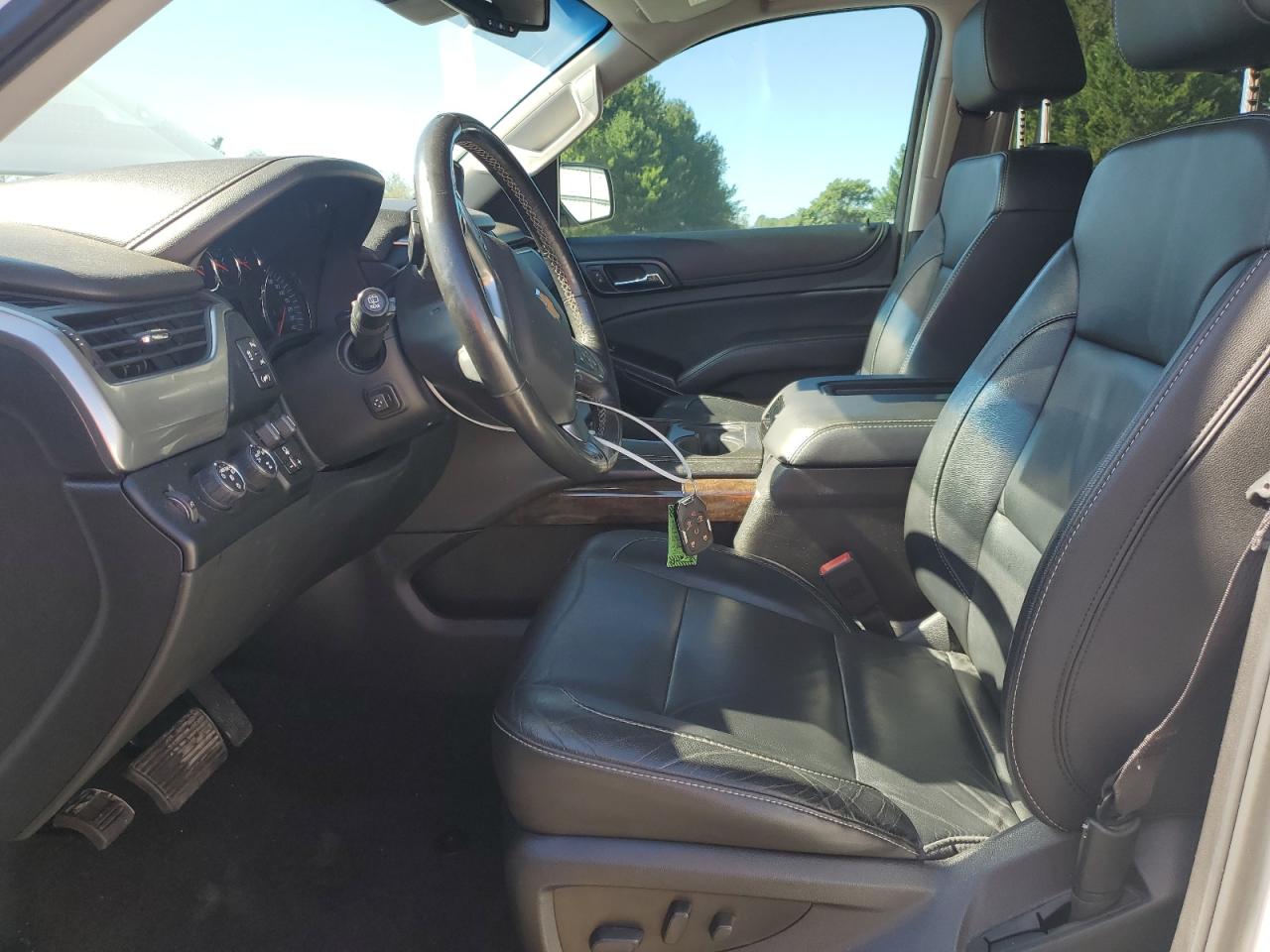 2018 Chevrolet Suburban K1500 Lt VIN: 1GNSKHKC3JR282499 Lot: 82163735