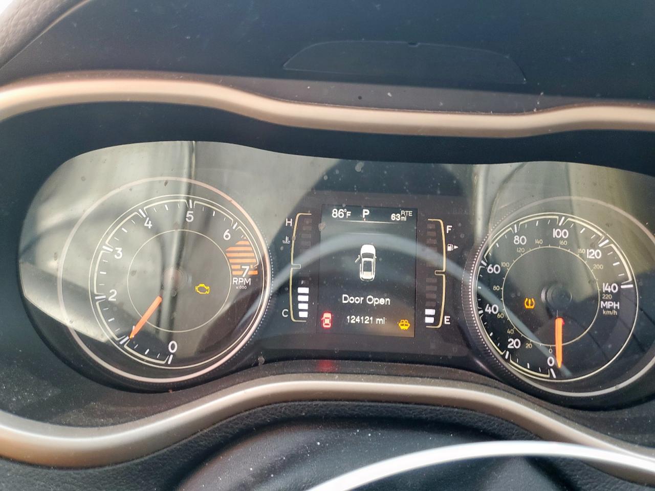 2017 Jeep Cherokee Latitude VIN: 1C4PJLCB5HD221821 Lot: 84586885