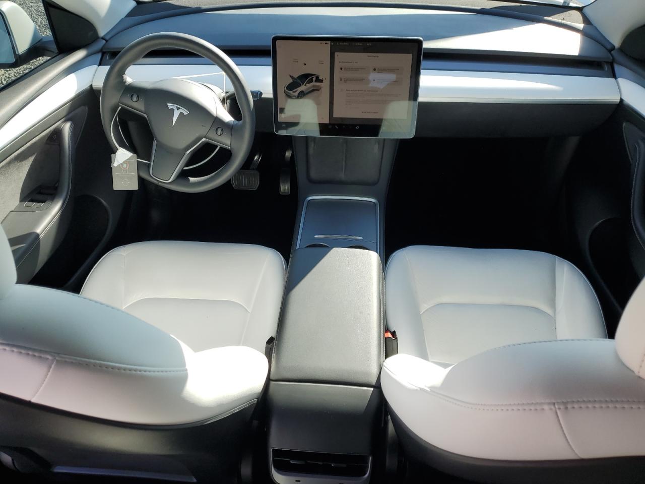 2022 Tesla Model Y VIN: 7SAYGDEE0NF542902 Lot: 84438855