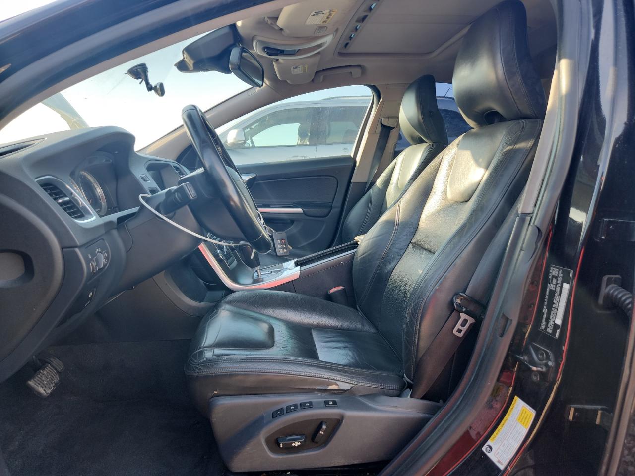 2011 Volvo S60 T6 VIN: YV1902FH4B2011164 Lot: 86478905