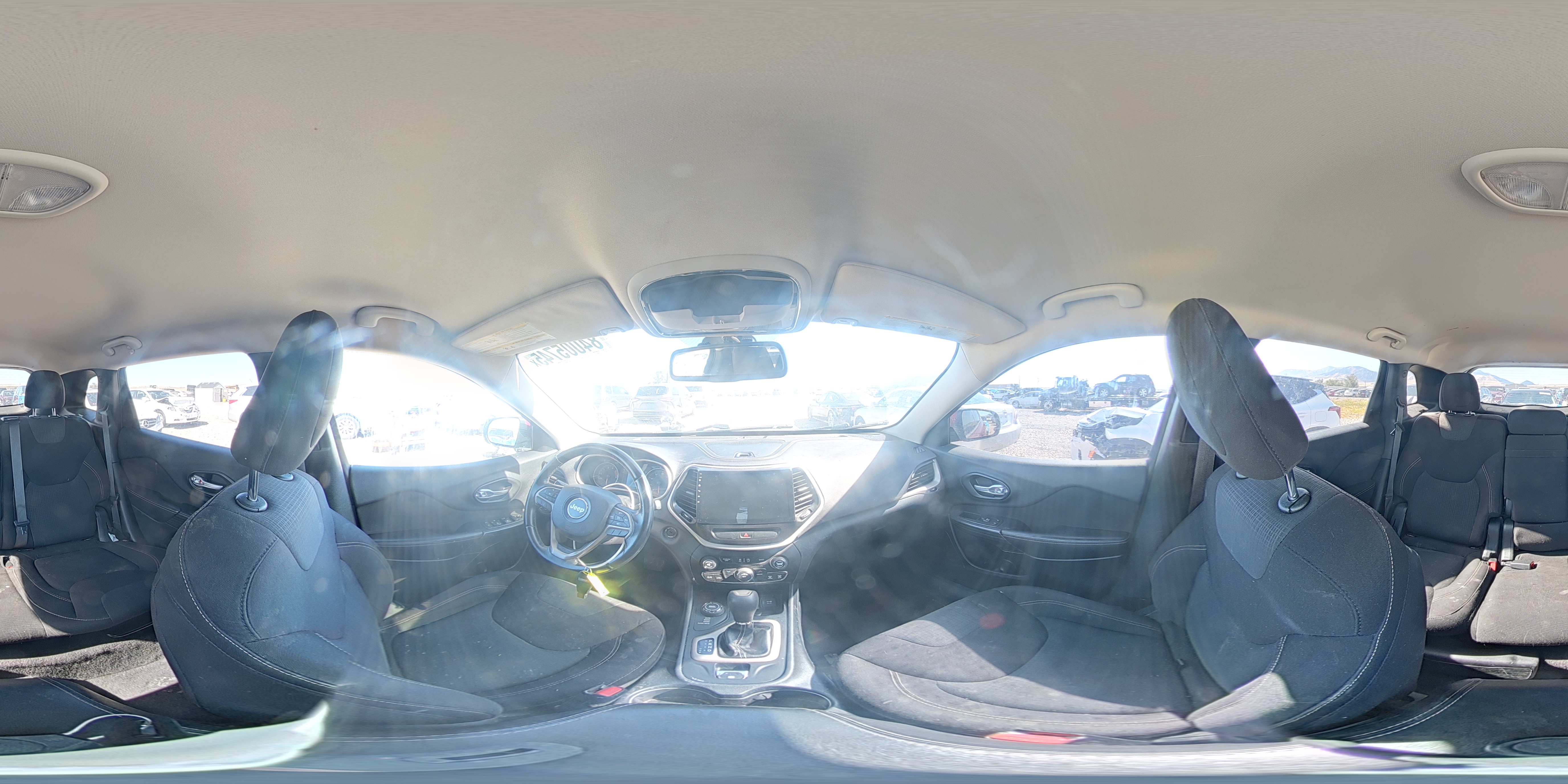 2016 Jeep Cherokee Latitude VIN: 1C4PJMCSXGW260932 Lot: 84005745