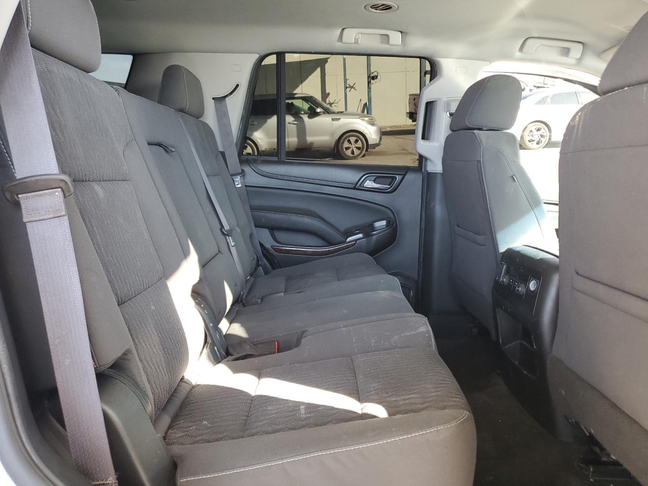 2017 GMC Yukon Sle VIN: 1GKS1AKC8HR143566 Lot: 86864455