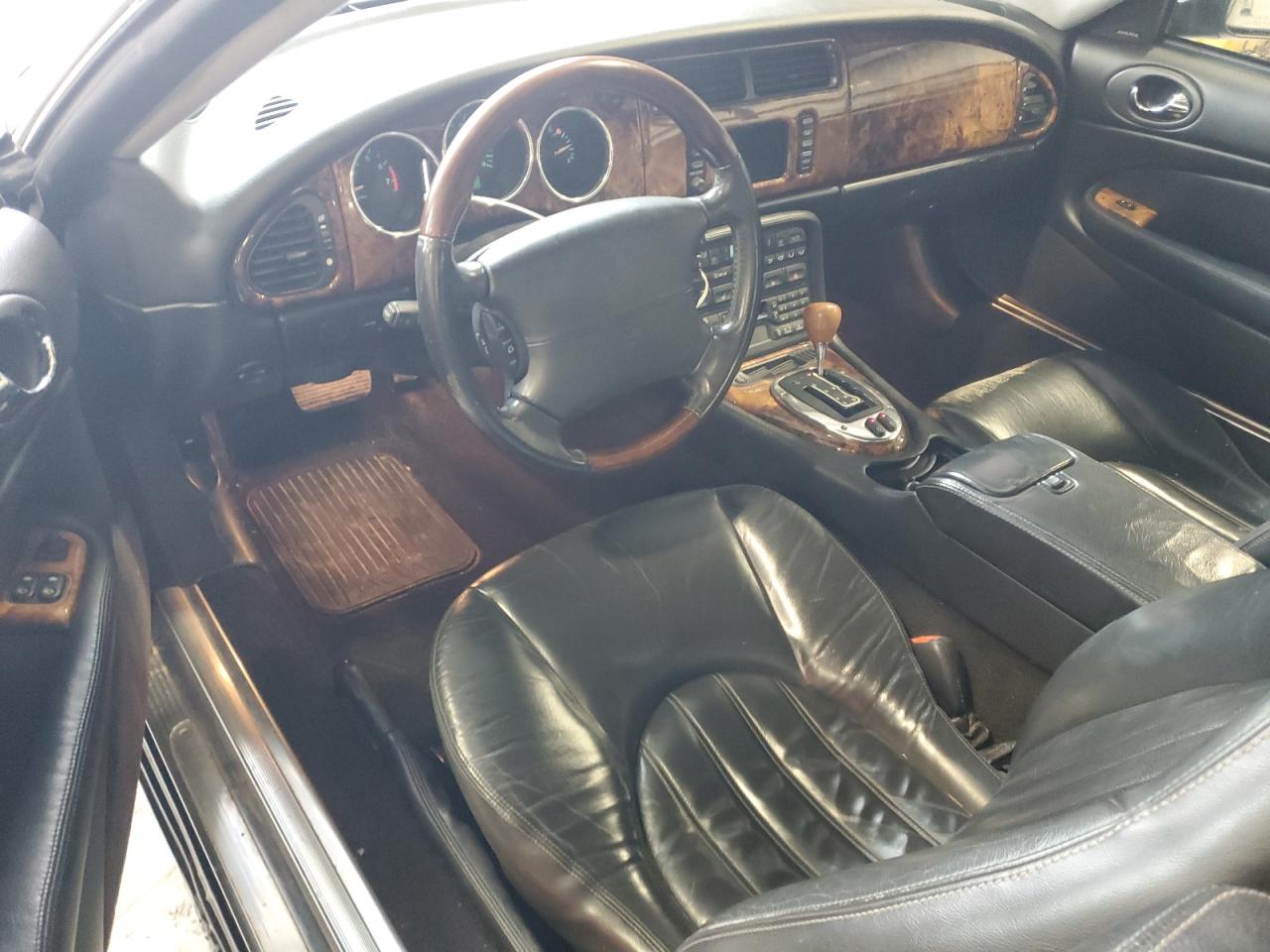 2005 Jaguar Xk8 VIN: SAJDA42C552A43410 Lot: 90375015