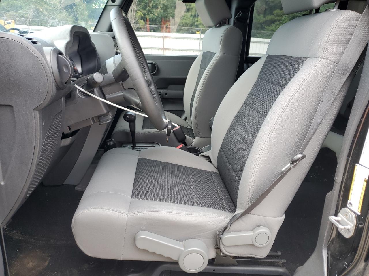 2010 Jeep Wrangler Unlimited Sport VIN: 1J4BA3H15AL185175 Lot: 85583665