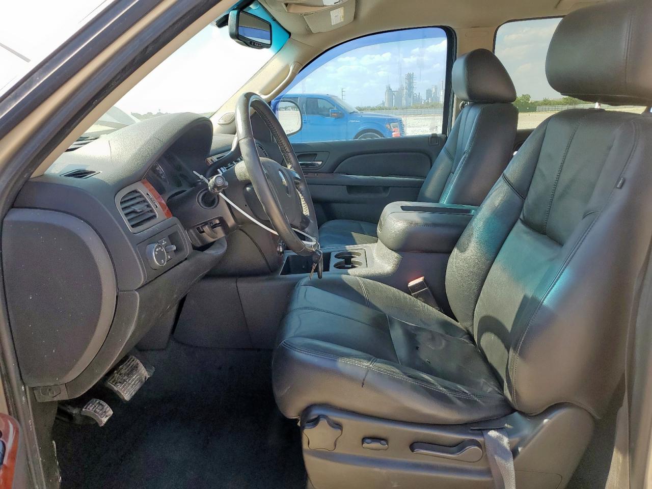 2010 Chevrolet Tahoe C1500 Lt VIN: 1GNUCBE09AR226054 Lot: 84646105