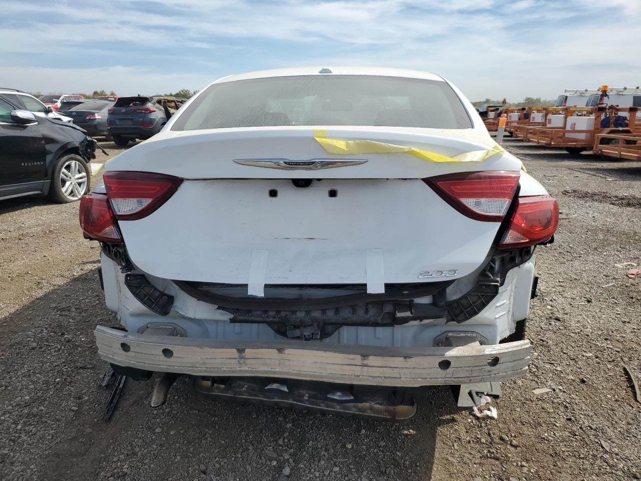 2015 Chrysler 200 Limited VIN: 1C3CCCAB5FN623975 Lot: 84562605
