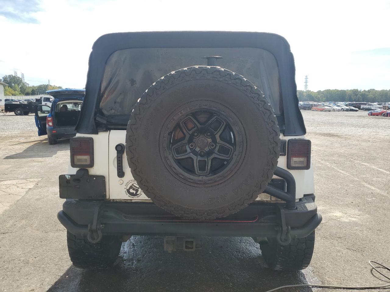 2014 Jeep Wrangler Unlimited Sahara VIN: 1C4BJWEG5EL118050 Lot: 86317045