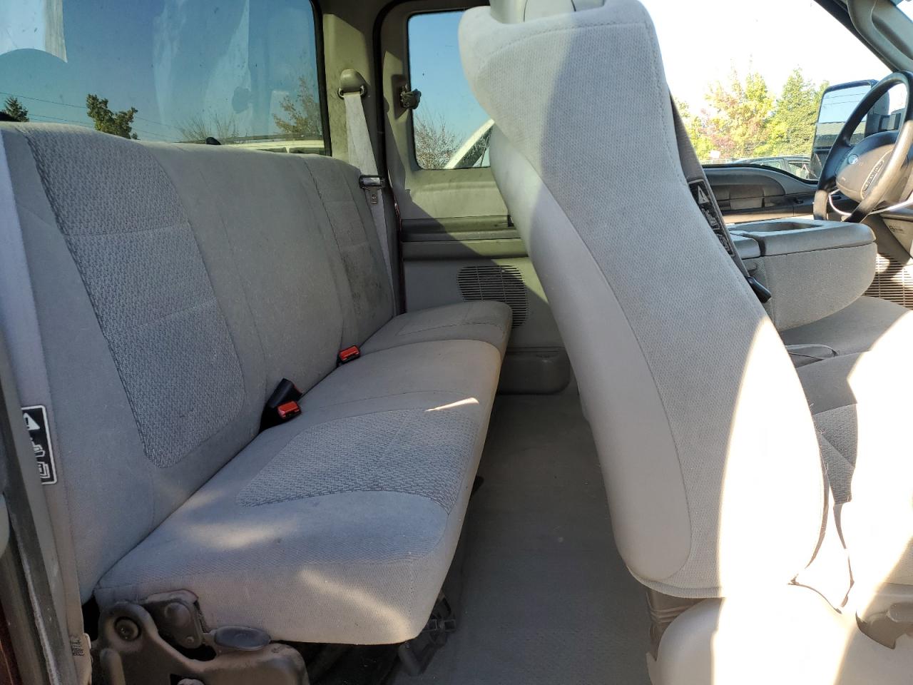 2004 Ford F250 Super Duty VIN: 3FTNX21S84MA08220 Lot: 82235975