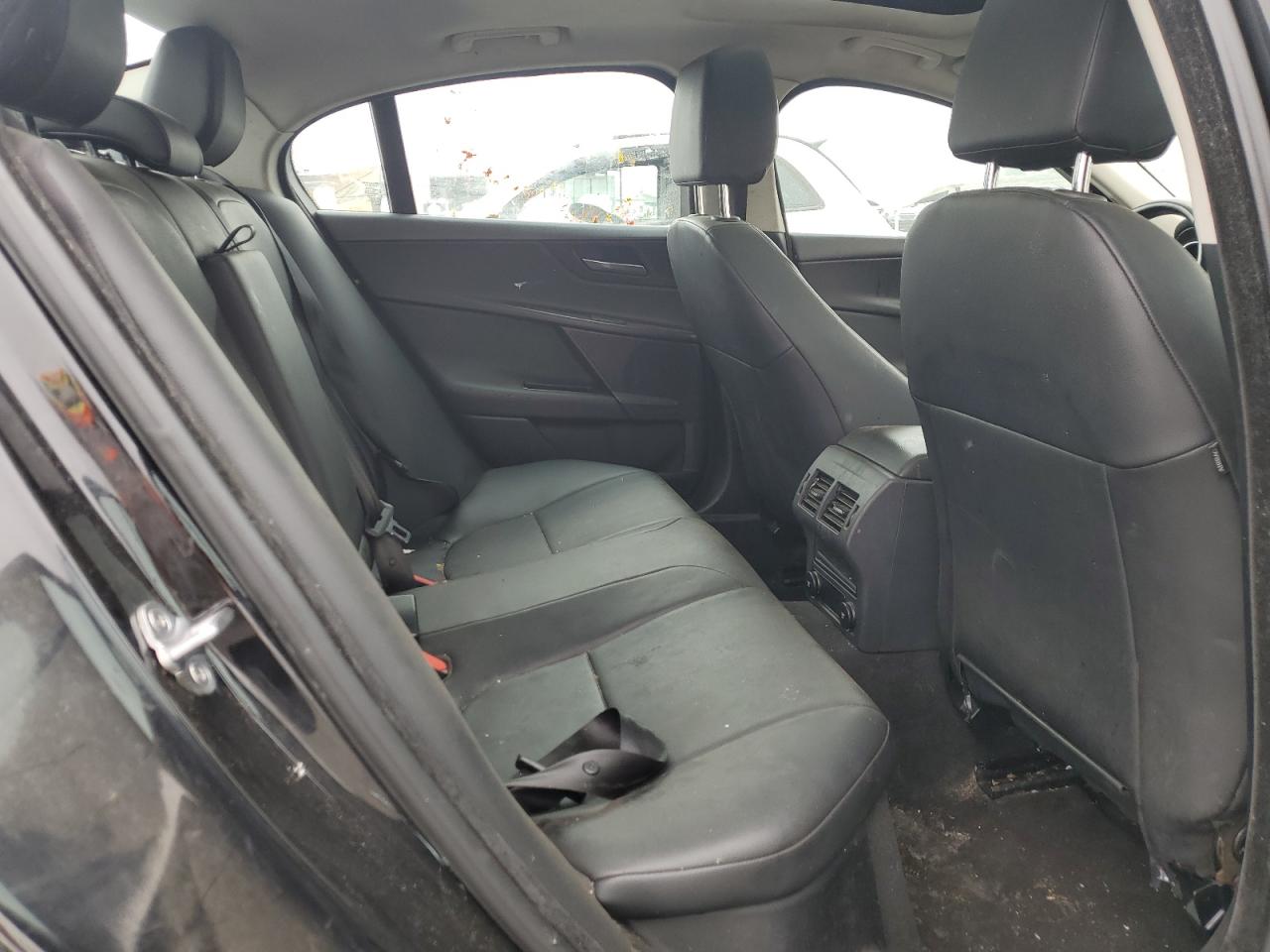 2018 Jaguar Xe VIN: SAJAR4FX7JCP37106 Lot: 85785675