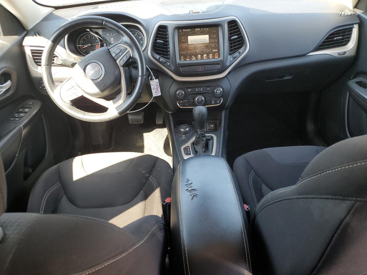 2015 Jeep Cherokee Latitude VIN: 1C4PJMCS0FW720002 Lot: 85551515