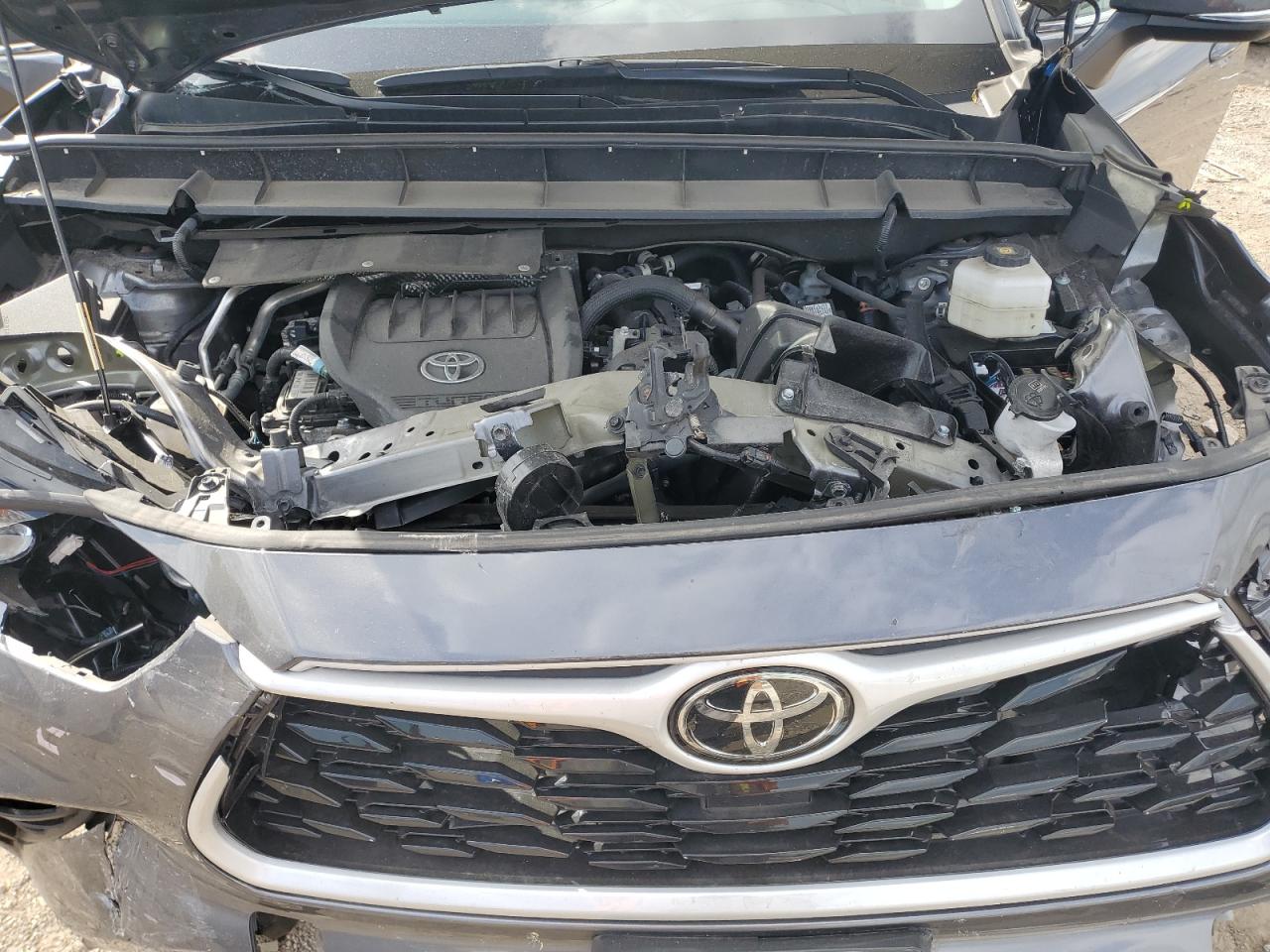 2024 Toyota Highlander Le VIN: 5TDKDRBH2RS551111 Lot: 85347825