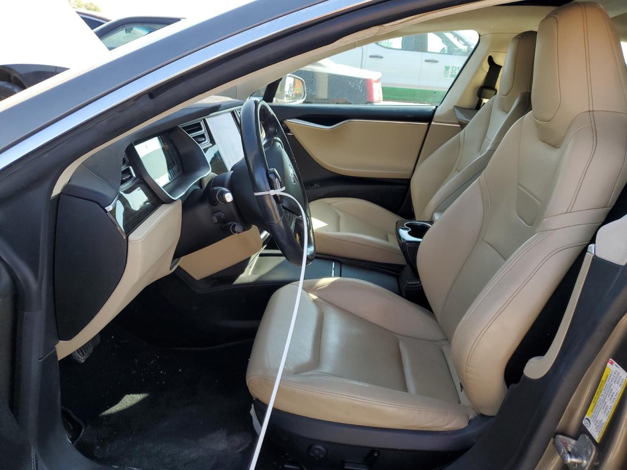 2016 Tesla Model S VIN: 5YJSA1E26GF148395 Lot: 84434805