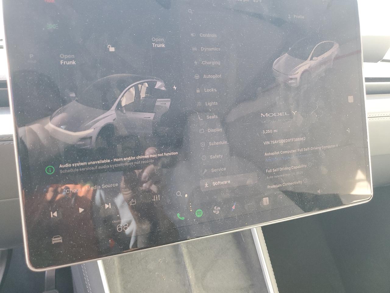 2026 Tesla Model Y VIN: 7SAYGDED9TF386962 Lot: 89853915