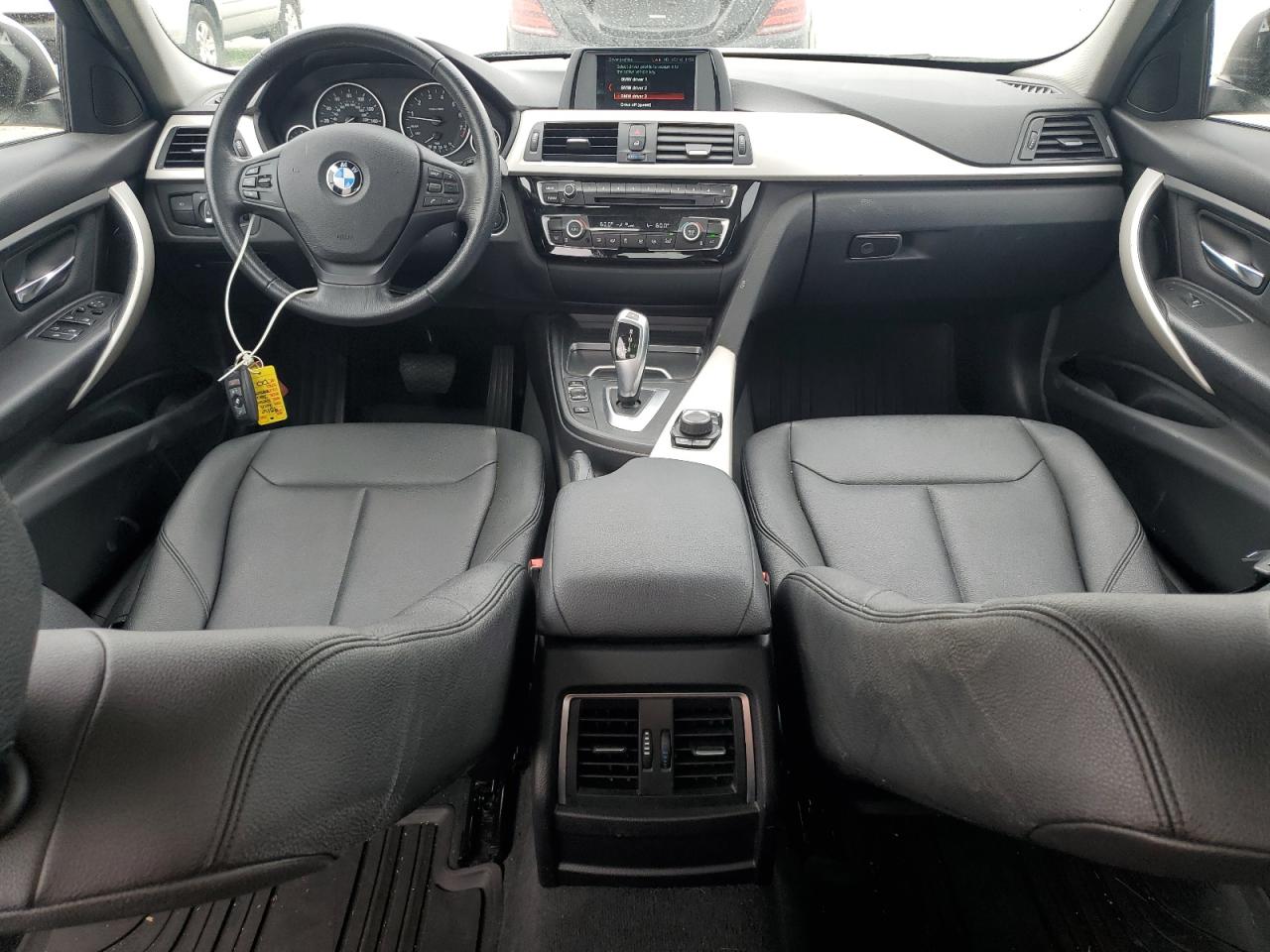 2018 BMW 320 I VIN: WBA8A9C51JAH13240 Lot: 81996385