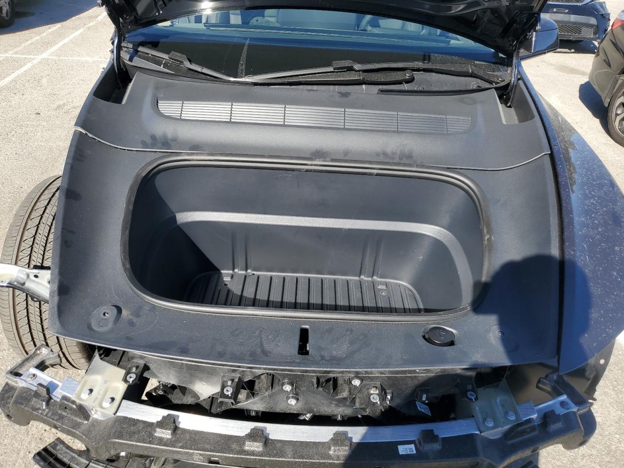 2026 Tesla Model Y VIN: 7SAYGDED9TF383639 Lot: 85420305