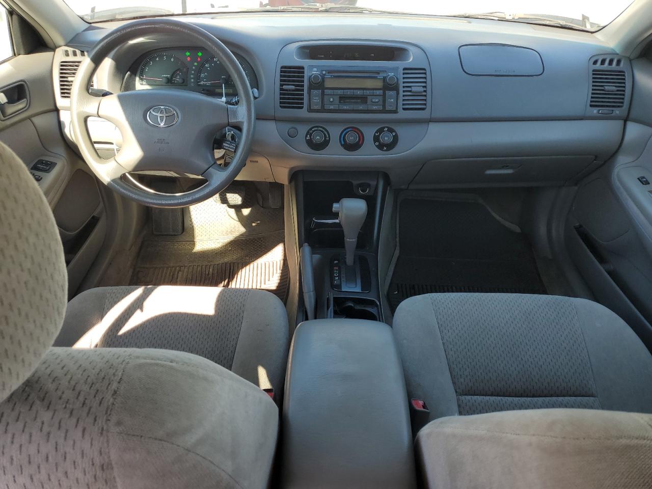 2002 Toyota Camry Le VIN: 4T1BE32K12U109777 Lot: 86157775