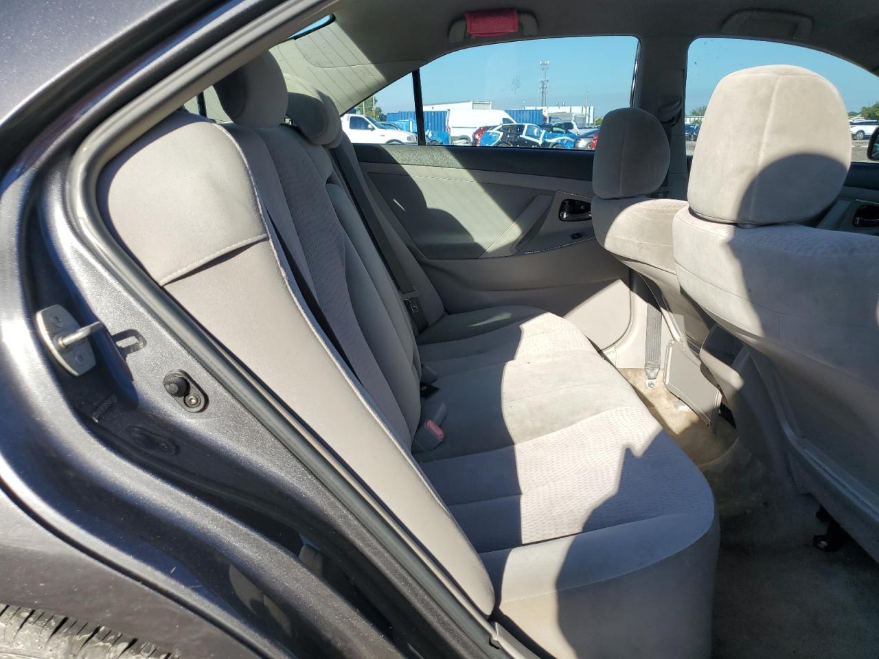 2010 Toyota Camry Base VIN: 4T1BF3EK5AU072692 Lot: 82439405