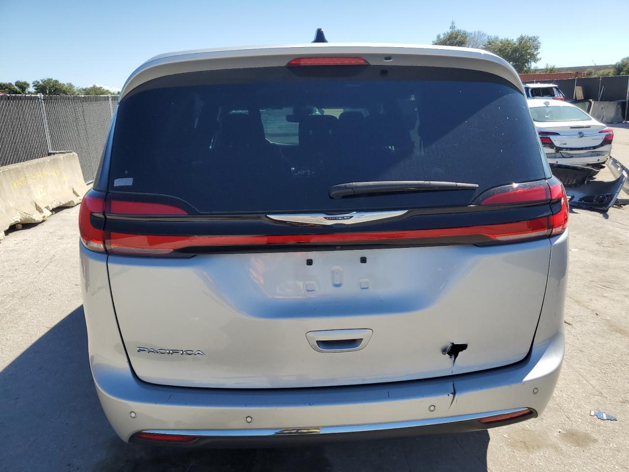 2024 Chrysler Pacifica Touring VIN: 2C4RC1FG8RR140924 Lot: 86516775