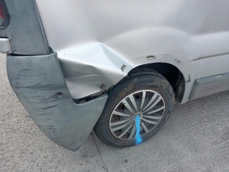 2004 VAUXHALL VIVARO 2700 DTI SWB 