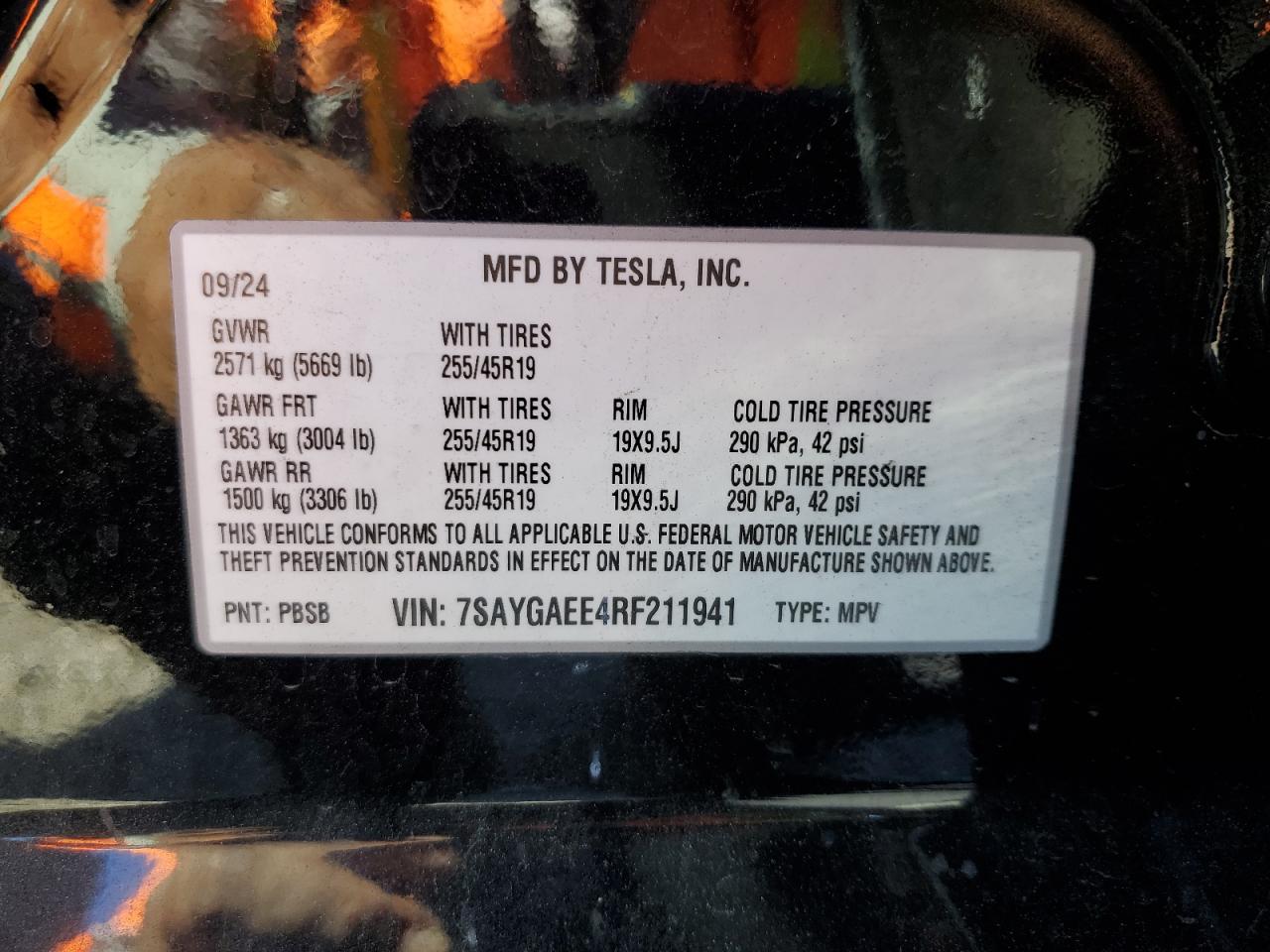 2024 Tesla Model Y VIN: 7SAYGAEE4RF211941 Lot: 87483535