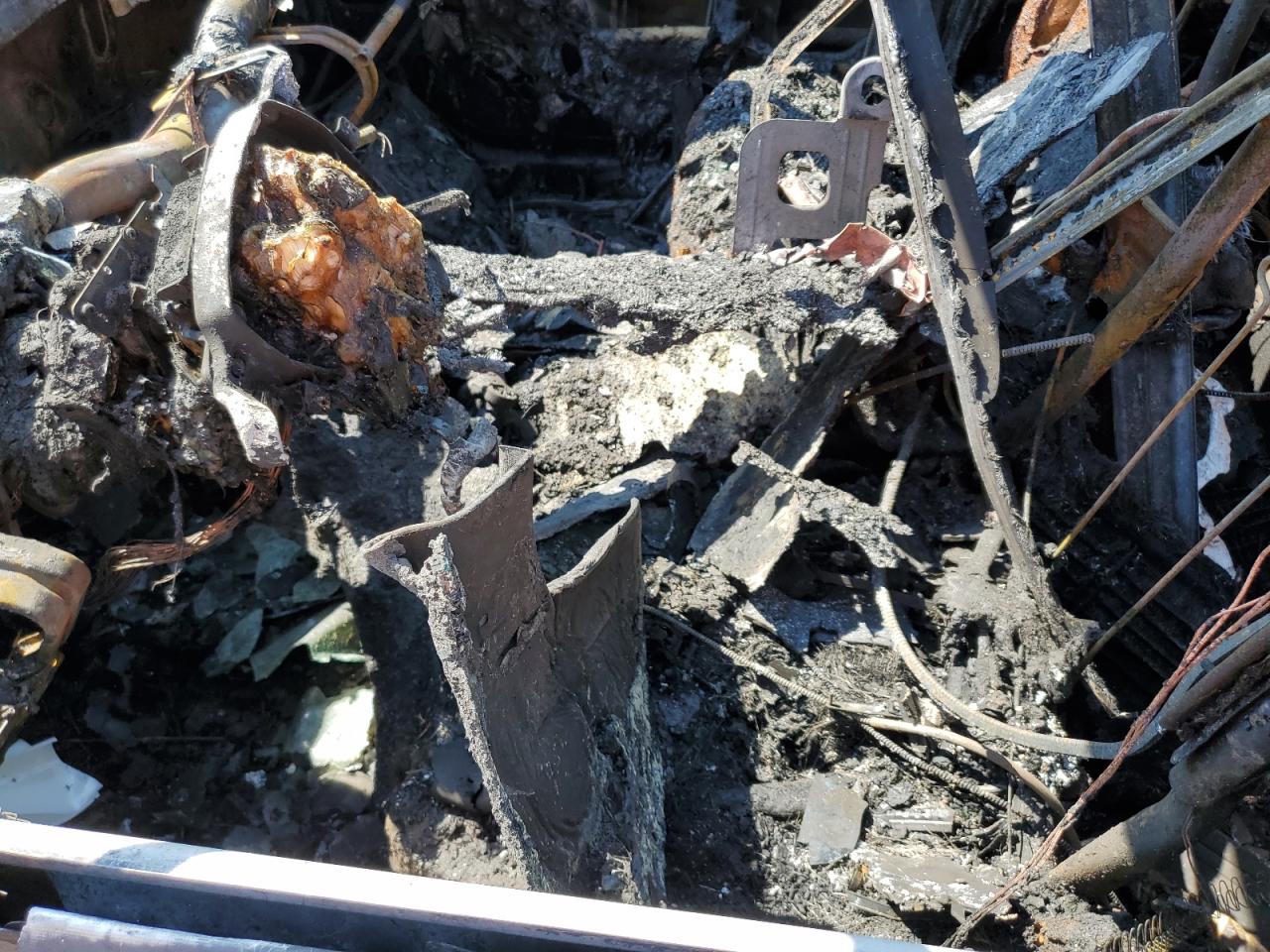 2002 Ford Escape Xlt VIN: 1FMCU04152KE10137 Lot: 84910935