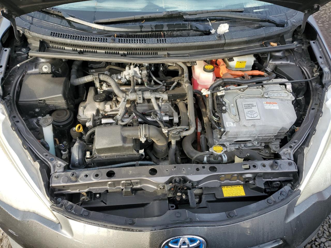 2013 Toyota Prius C VIN: JTDKDTB37D1054126 Lot: 90710165