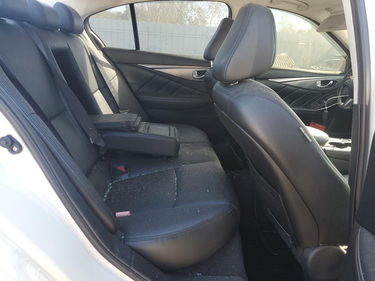 2015 Infiniti Q50 Base VIN: JN1BV7AR5FM417490 Lot: 84968495