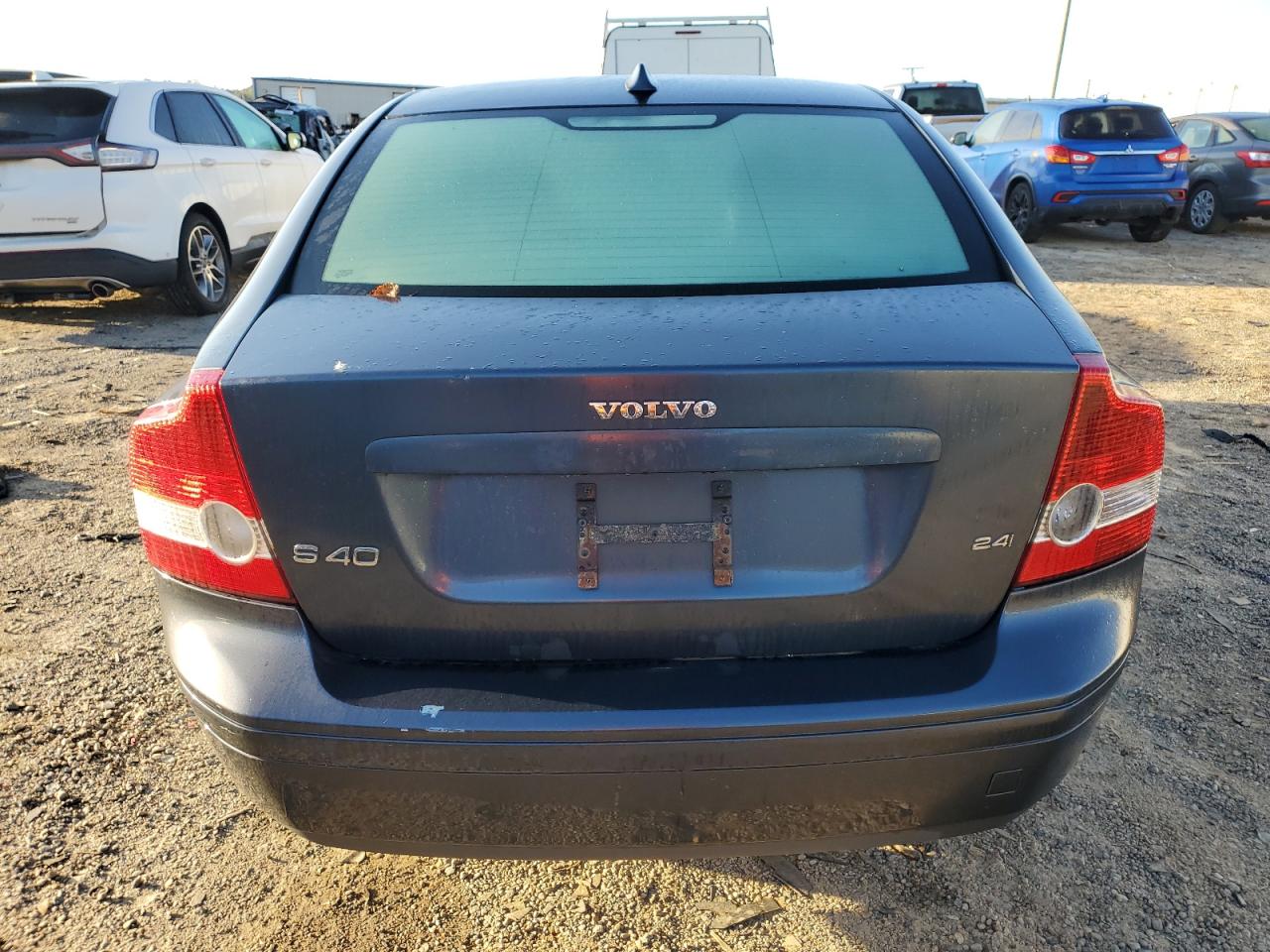 2007 Volvo S40 2.4I VIN: YV1MS382X72303072 Lot: 81970025