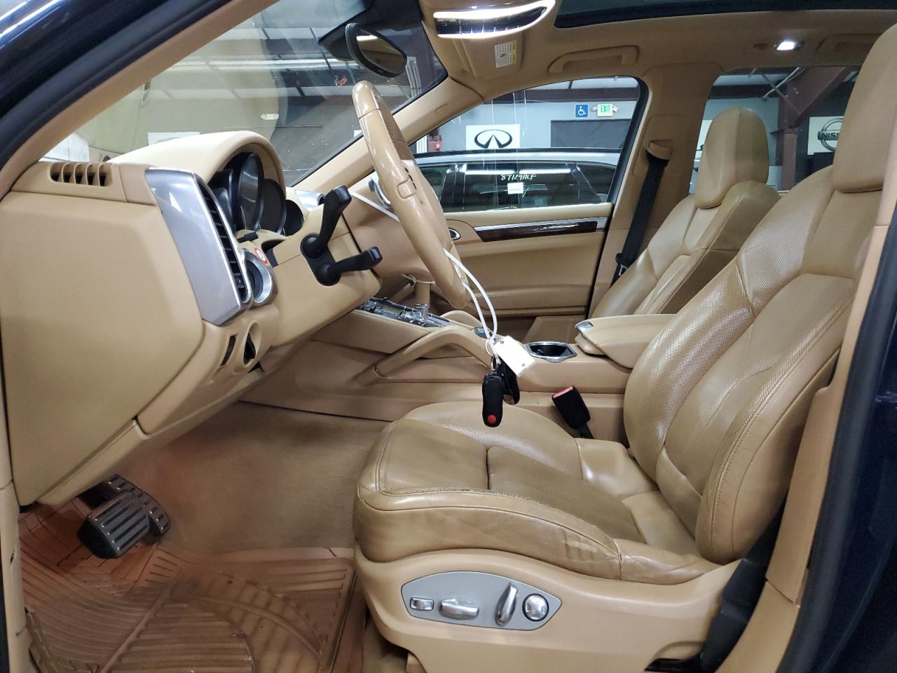 2012 Porsche Cayenne S Hybrid VIN: WP1AE2A25CLA92113 Lot: 87054635