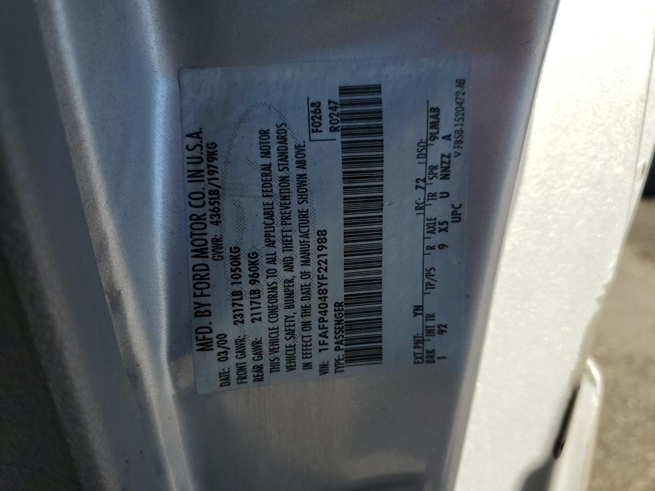 2000 Ford Mustang VIN: 1FAFP4048YF221988 Lot: 82727145