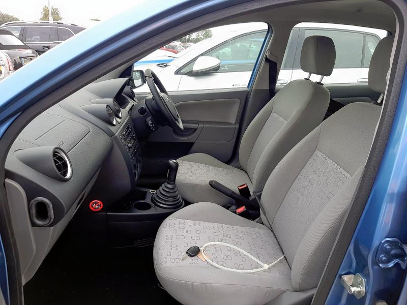 2003 FORD FIESTA LX 