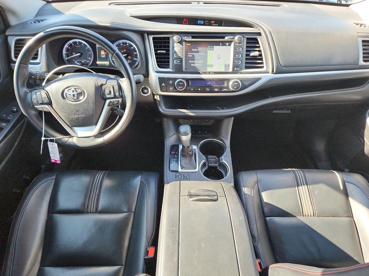 2019 Toyota Highlander Se VIN: 5TDJZRFH5KS925059 Lot: 85744685