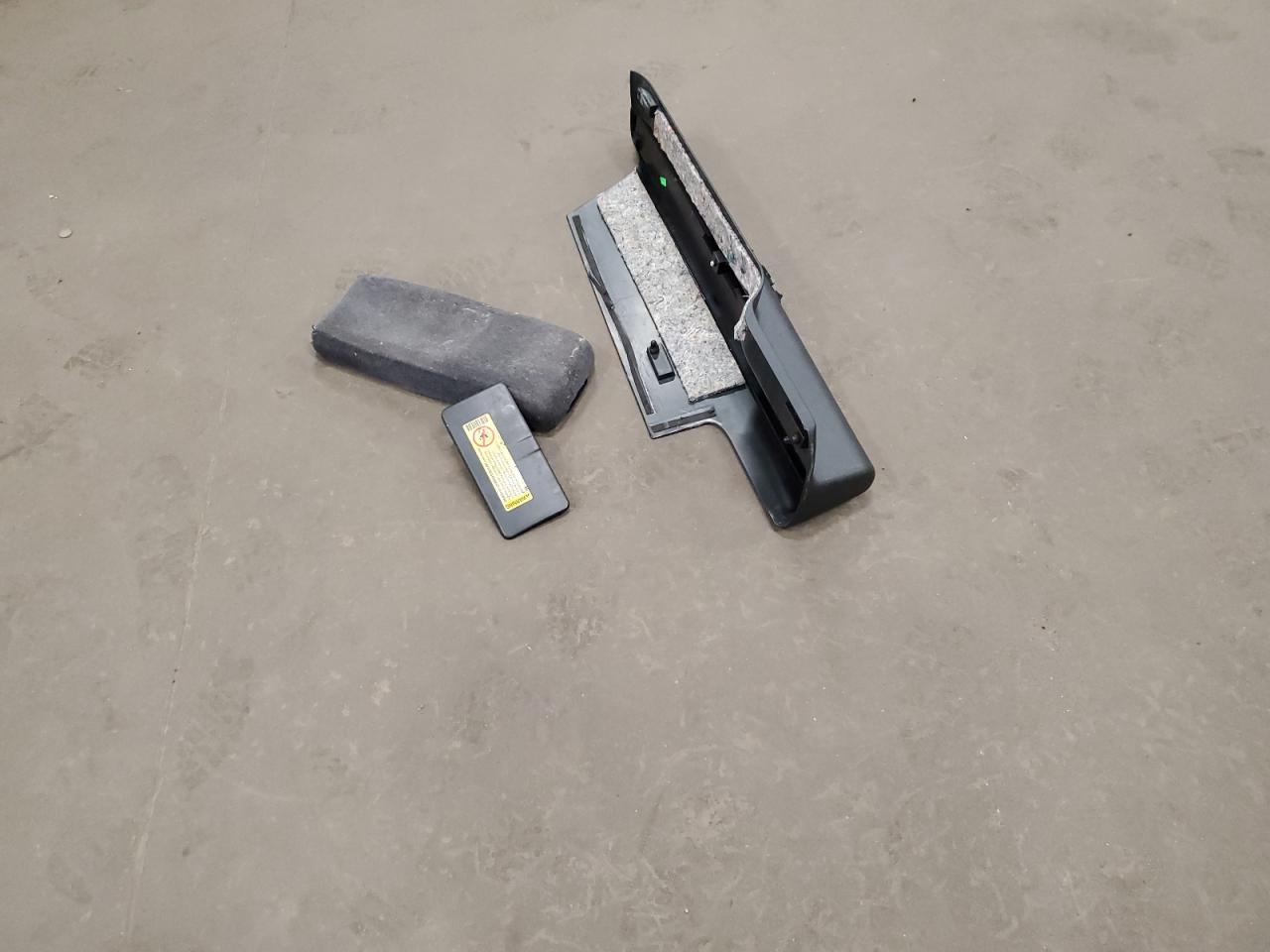 1999 Chevrolet Blazer VIN: 1GNDT13W8X2211337 Lot: 89471185