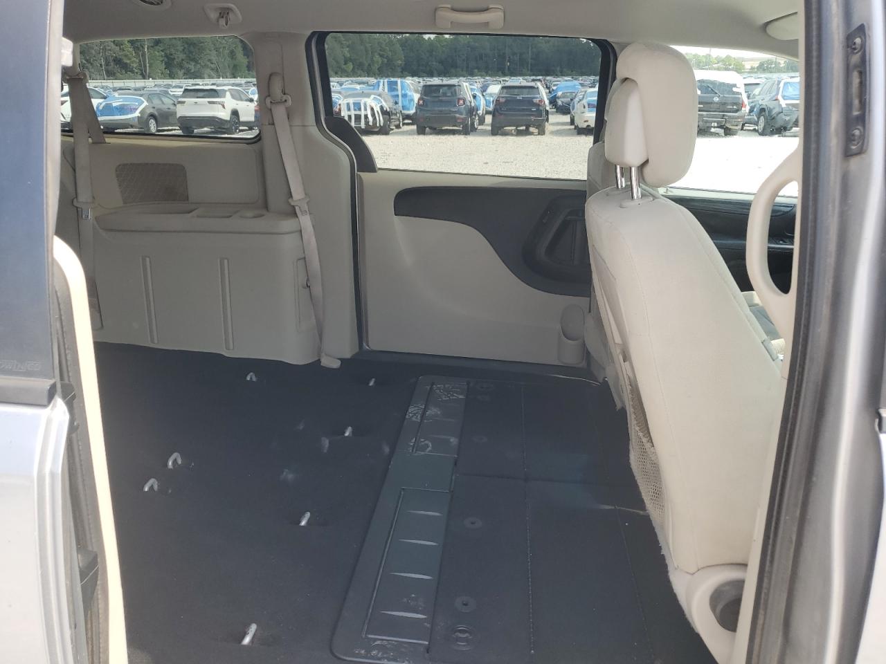 2013 Dodge Grand Caravan Sxt VIN: 2C4RDGCG2DR633852 Lot: 87299835