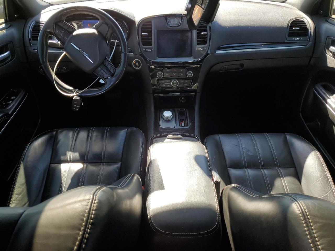 2019 Chrysler 300 S VIN: 2C3CCABG8KH712490 Lot: 82644755