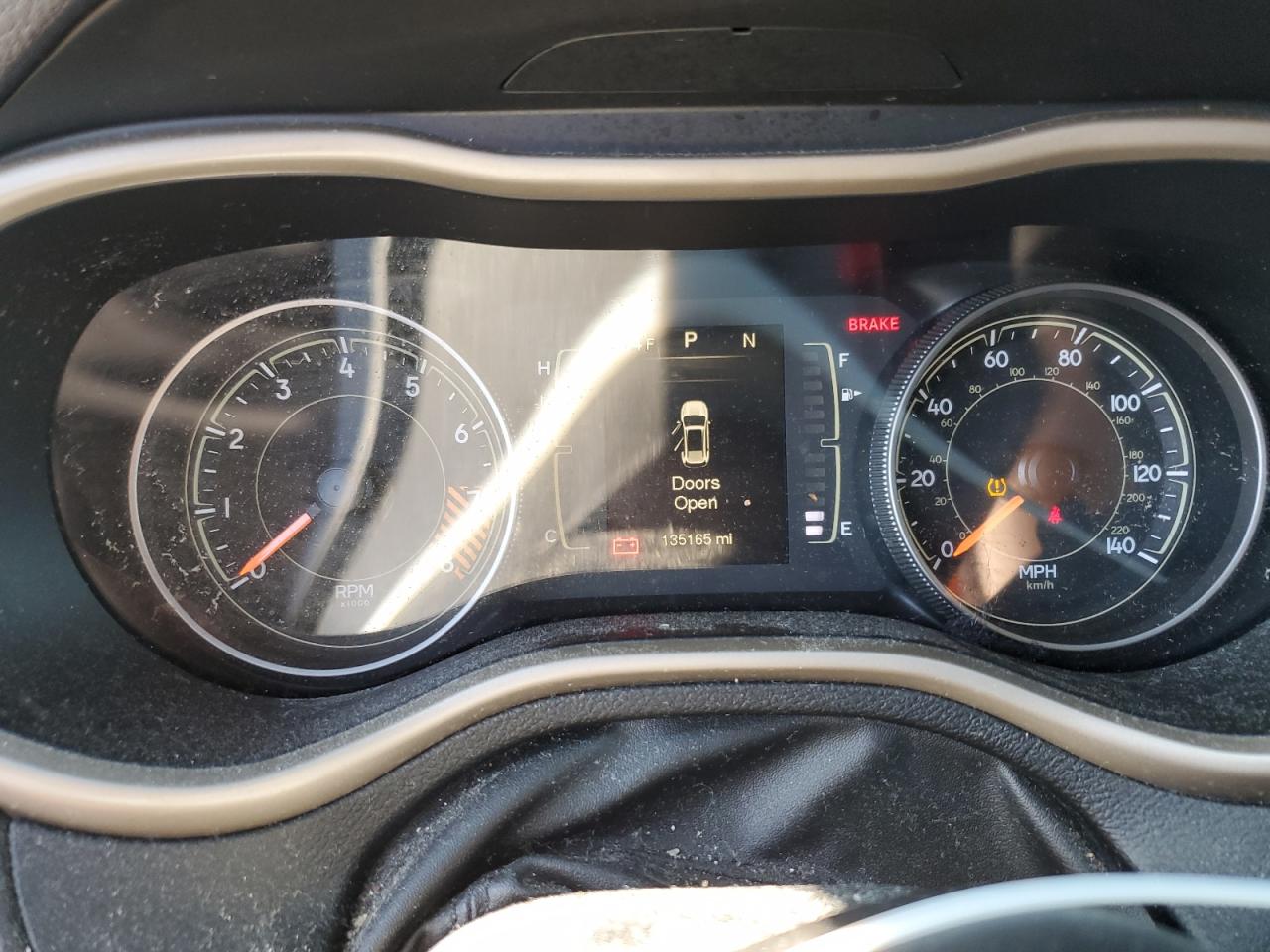 2015 Jeep Cherokee Latitude VIN: 1C4PJMCS0FW757938 Lot: 90549035