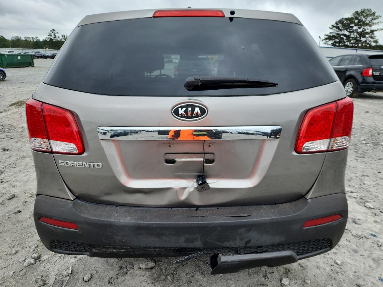 2011 Kia Sorento Base VIN: 5XYKT3A16BG017679 Lot: 85259335