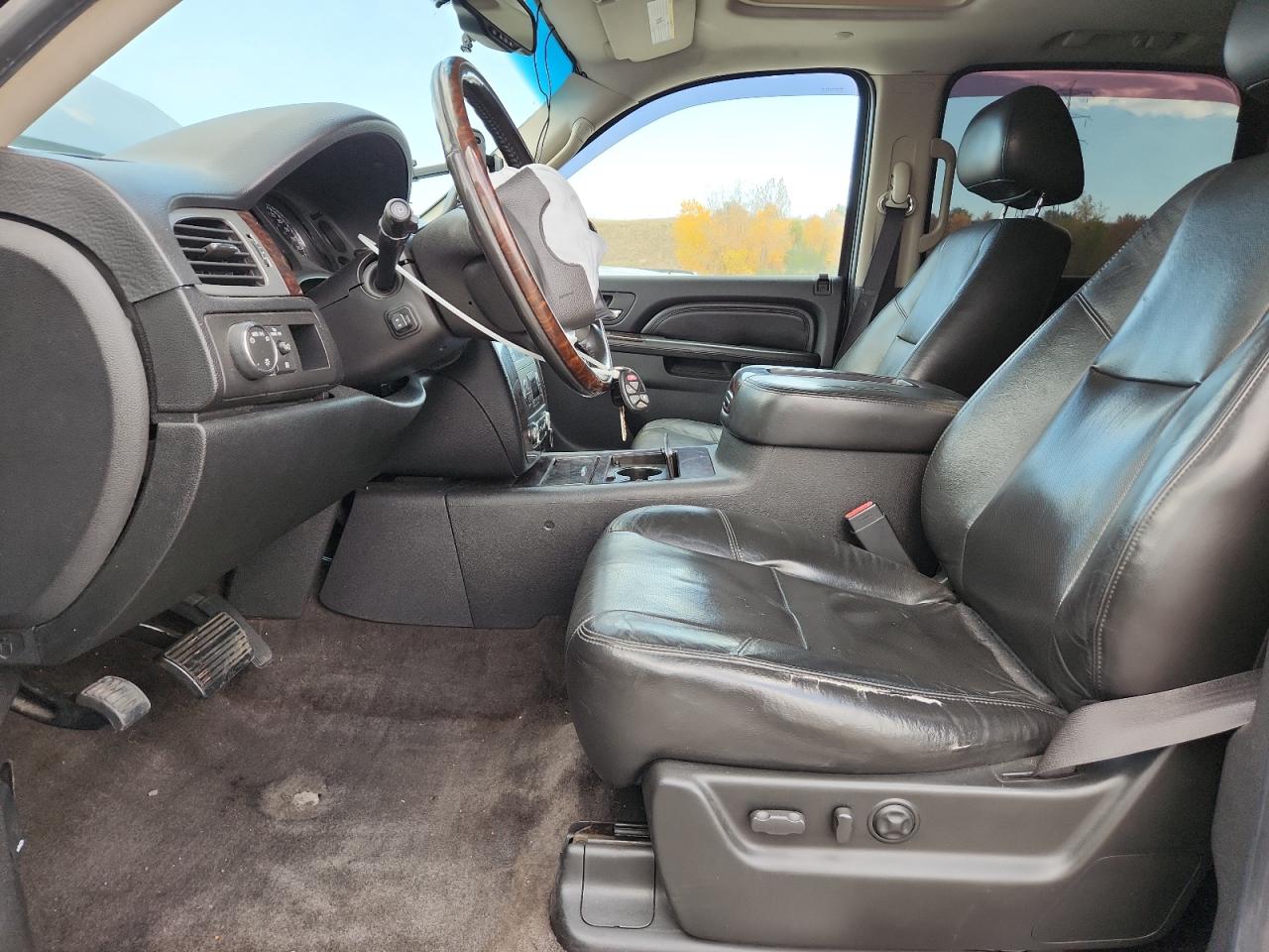 2010 GMC Yukon Xl Denali VIN: 1GKUKMEF5AR274490 Lot: 90070455