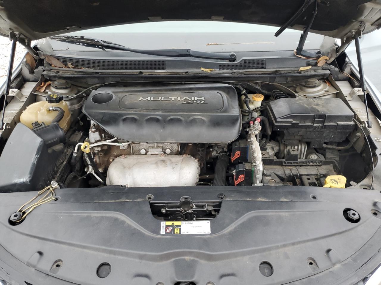 2015 Chrysler 200 Limited VIN: 1C3CCCAB3FN626664 Lot: 90434675