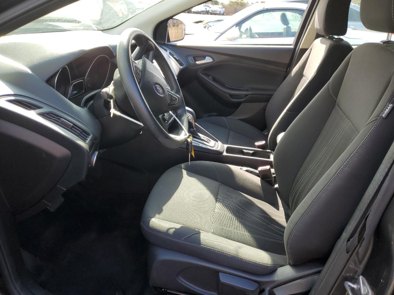 2016 Ford Focus Se VIN: 1FADP3K22GL339130 Lot: 82279995