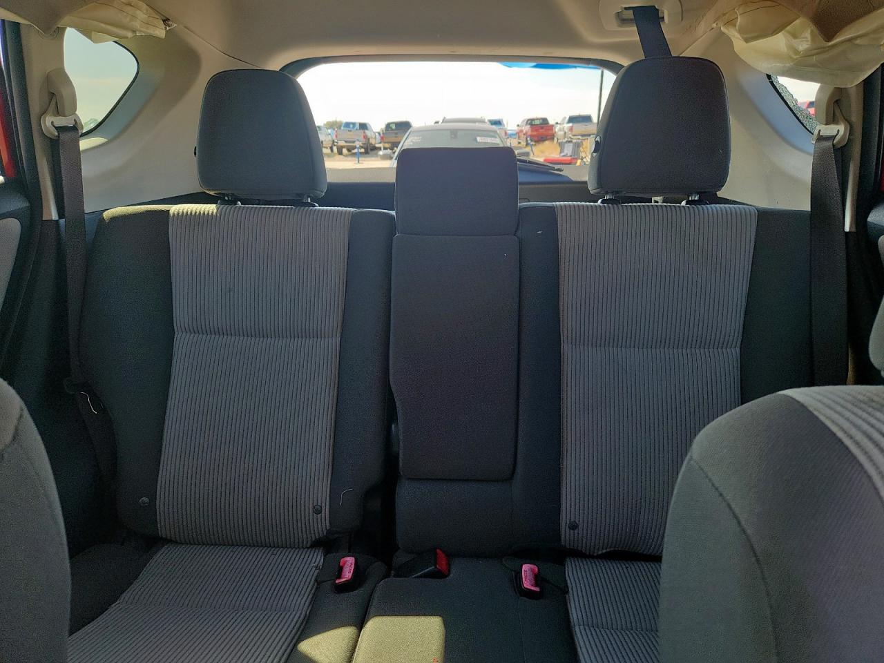 2015 Toyota Rav4 Le VIN: JTMZFREV2FD052794 Lot: 85865705