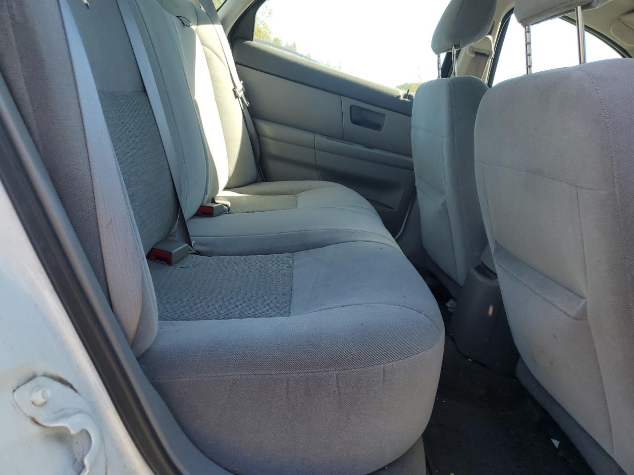 2005 Ford Taurus Se VIN: 1FAFP53275A183095 Lot: 85647985