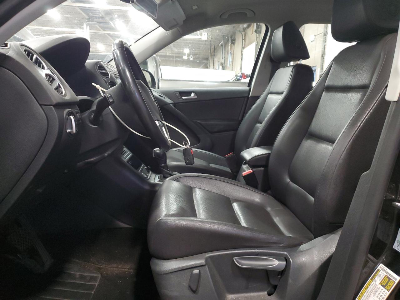 2017 Volkswagen Tiguan S VIN: WVGBV7AX7HK004282 Lot: 86475615