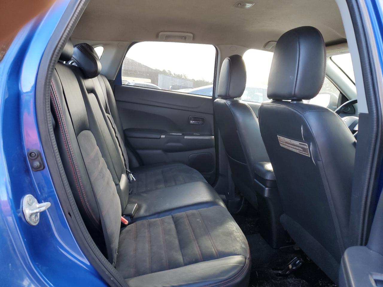 2018 Mitsubishi Outlander Sport Es VIN: JA4AP3AW5JZ028517 Lot: 84169775