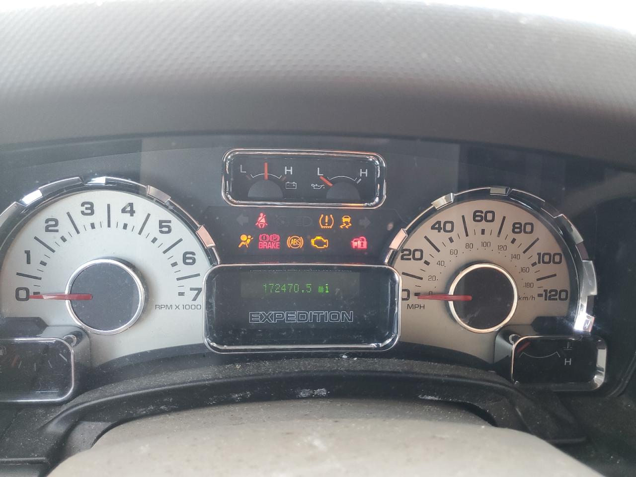 2011 Ford Expedition Xlt VIN: 1FMJU1H5XBEF20870 Lot: 85700265