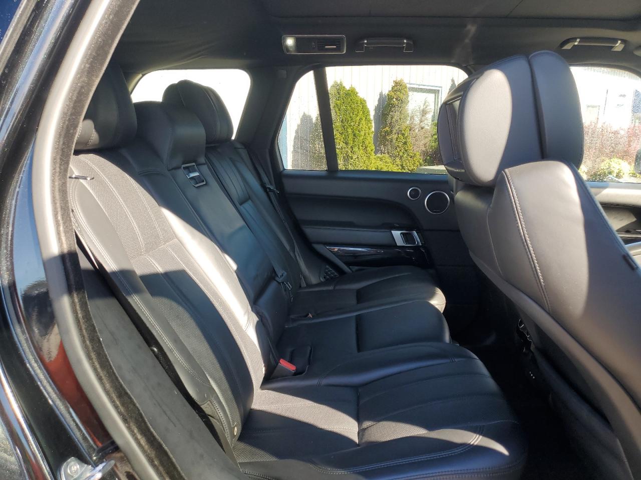 2015 Land Rover Range Rover Supercharged VIN: SALGS2TF8FA225962 Lot: 85902985