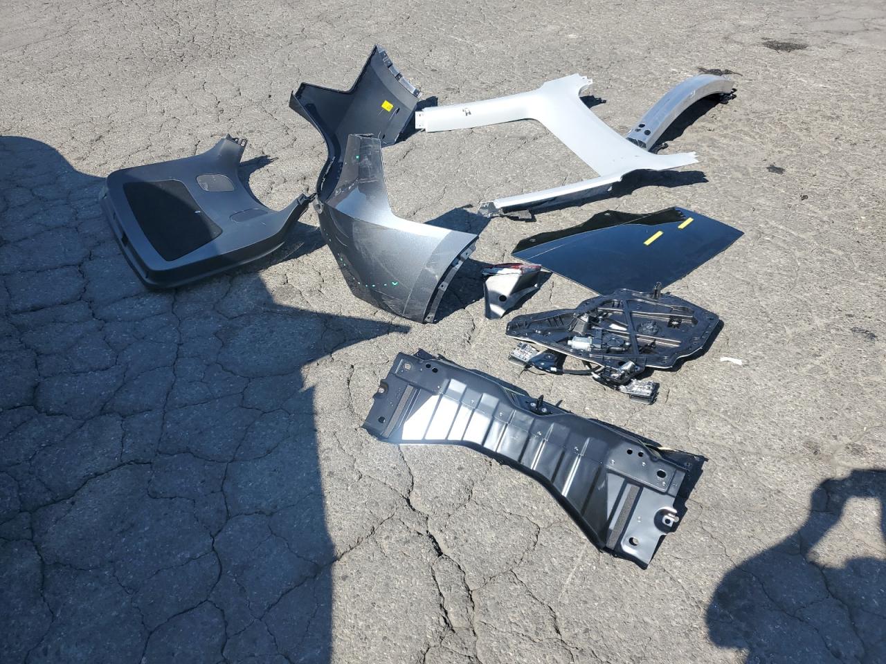 2023 Tesla Model Y VIN: 7SAYGDED8PF962174 Lot: 84393075