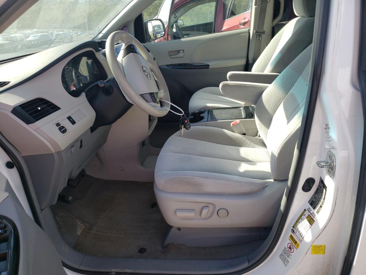 2013 Toyota Sienna Le VIN: 5TDKK3DC4DS343728 Lot: 82441635